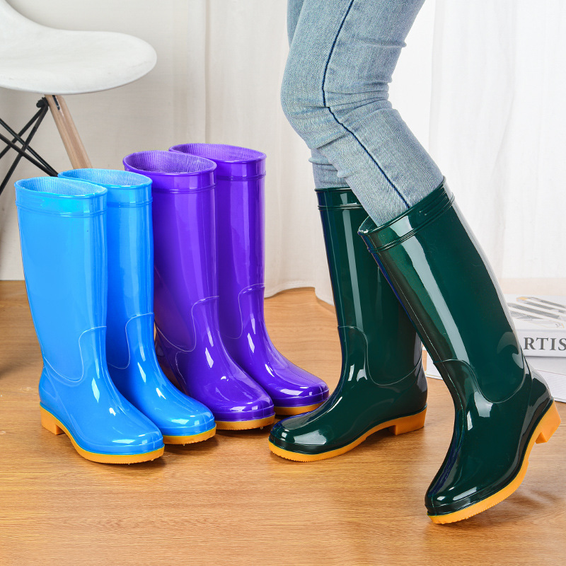 Peony Pattern High-Top Water Boots, Water Shoes with Fleece Lining, Warm Rain Boots, High-Top Rain Shoes for Women, Work Rubber Shoes, Overshoes, Labor Protection Shoes Peony Pattern High-Top Water Boots, Water Shoes with Fleece Lining, Warm Rain Boots, High-Top Rain Shoes for Women, Work Rubber Shoes, Overshoes, Labor Protection Shoes