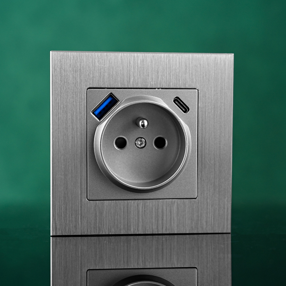 欧规86型法国快充插座铝拉丝面板PD 20W法插墙壁插座USB-A Type-C