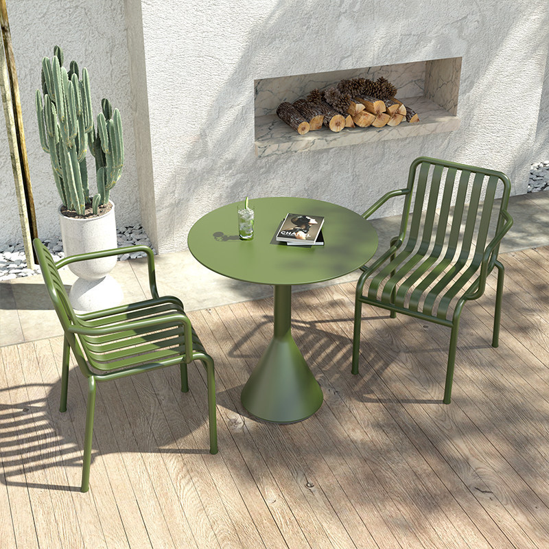 Outdoor Metal Dining Table and Chair Cafe Milk Tea Shop Outdoor Small Round Table Courtyard Balcony Waterproof Iron Table and Chair Set