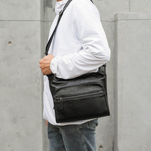 高档头层植鞣牛皮男包韩版休闲运动斜背胸包真皮横款男士小斜挎包