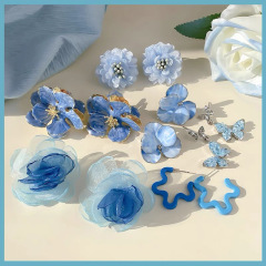 銀の針の青い系のネットの糸の花のイヤリングのファッションの甘い高級感のピアスの夏の新型の大衆はイヤリングを合わせます。