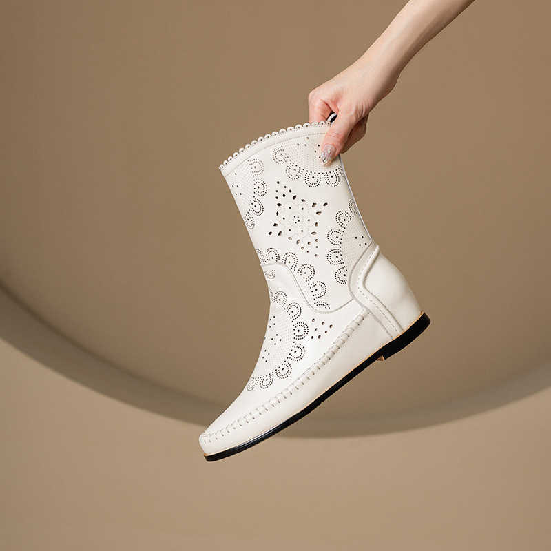 Boot nữ cổ thấp da bò đục lỗ đế xuồng đốt hoa — Màu be [lót một lớp]