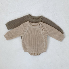 インス子供服春秋新作韓国風幼児ベビー無地ニットロンパースゆったりプルオーバー長袖三角ロンパース