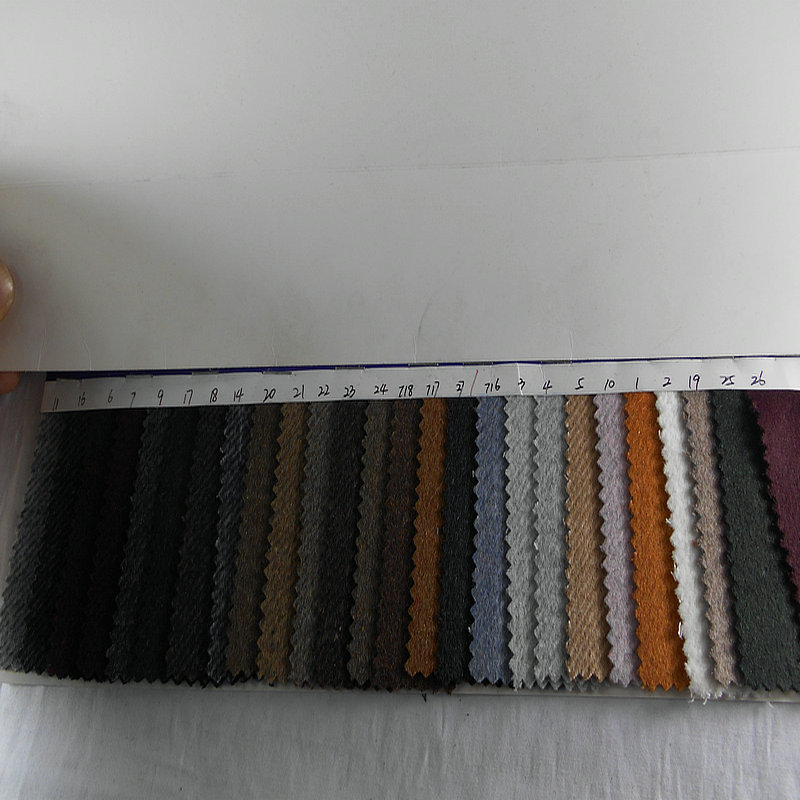 新款粗纺梭织斜纹顺毛呢 单面短顺毛呢女装斜纹大衣面料批发