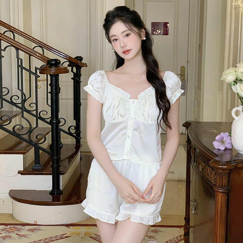 2024 New Satin Thin Short-Sleeved Shorts Suit for Women in Summer, Cool, Sexy, Sweet and Fashionable Pleated Home Clothes