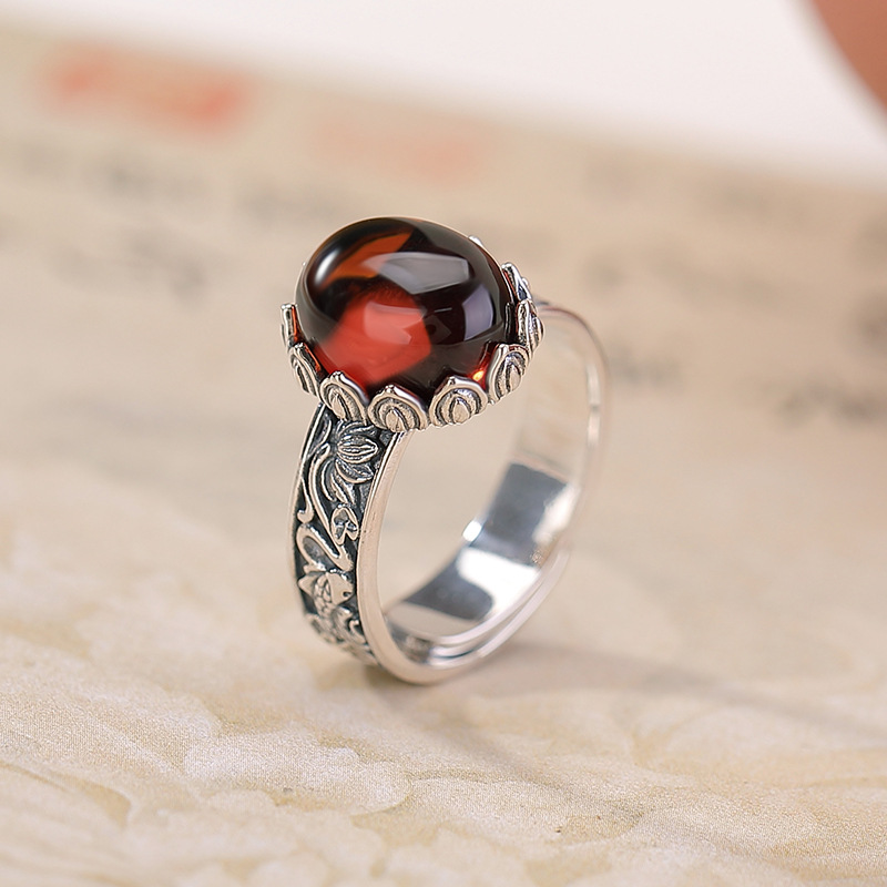 Nhẫn bạc S925 đính cabochon hổ phách máu hình cá chép sen phong cách vintage dân tộc — Mô hình sáp ong