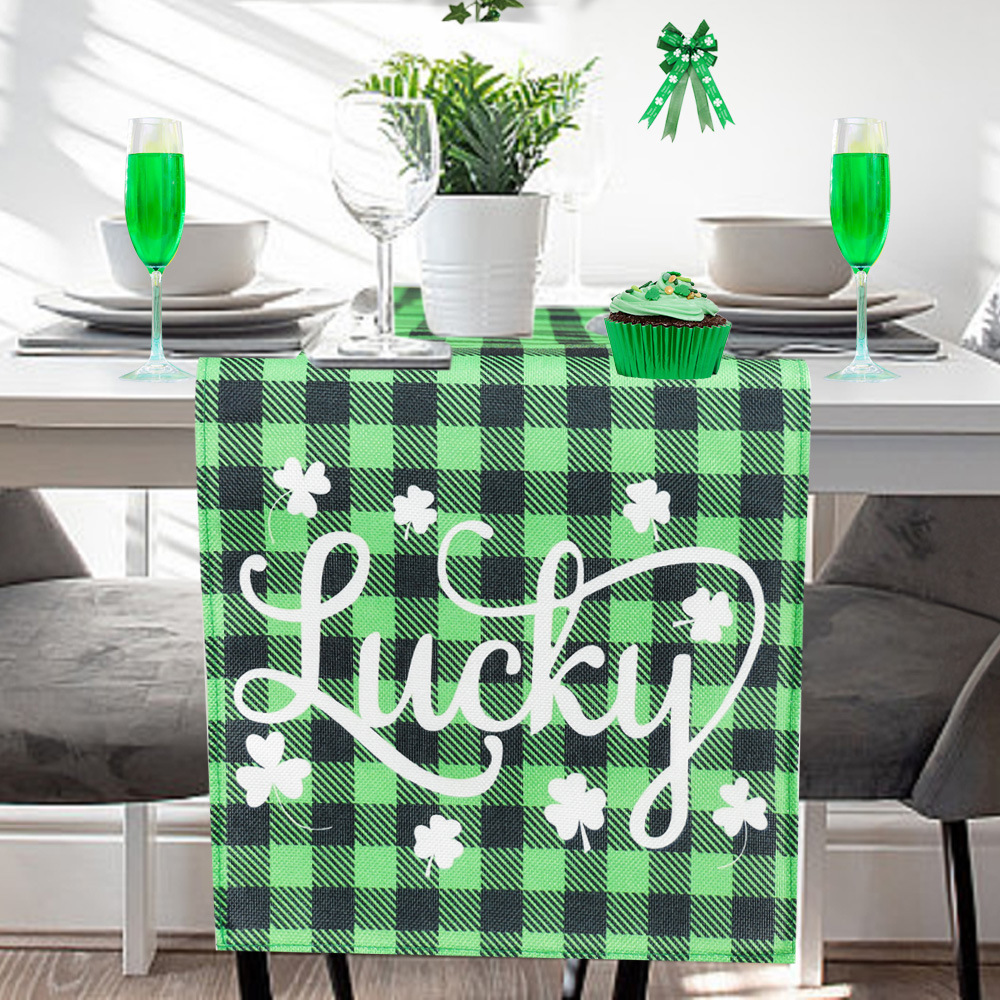 Nuevo cross-border St. Patrick Festival Garden Flag lino nórdico decoración de patio al aire libre bandera hoja verde manteles de mesa para el hogar al por mayor