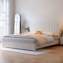 新款奶油风北欧布艺床现代简约1.8米网红双人大床主卧室软包婚床