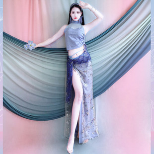 Belly Dance Clothing 2025 Fashionable Rhinestone Top Suit Practice Clothes Oriental Dance Performance Group New Style Kidsren