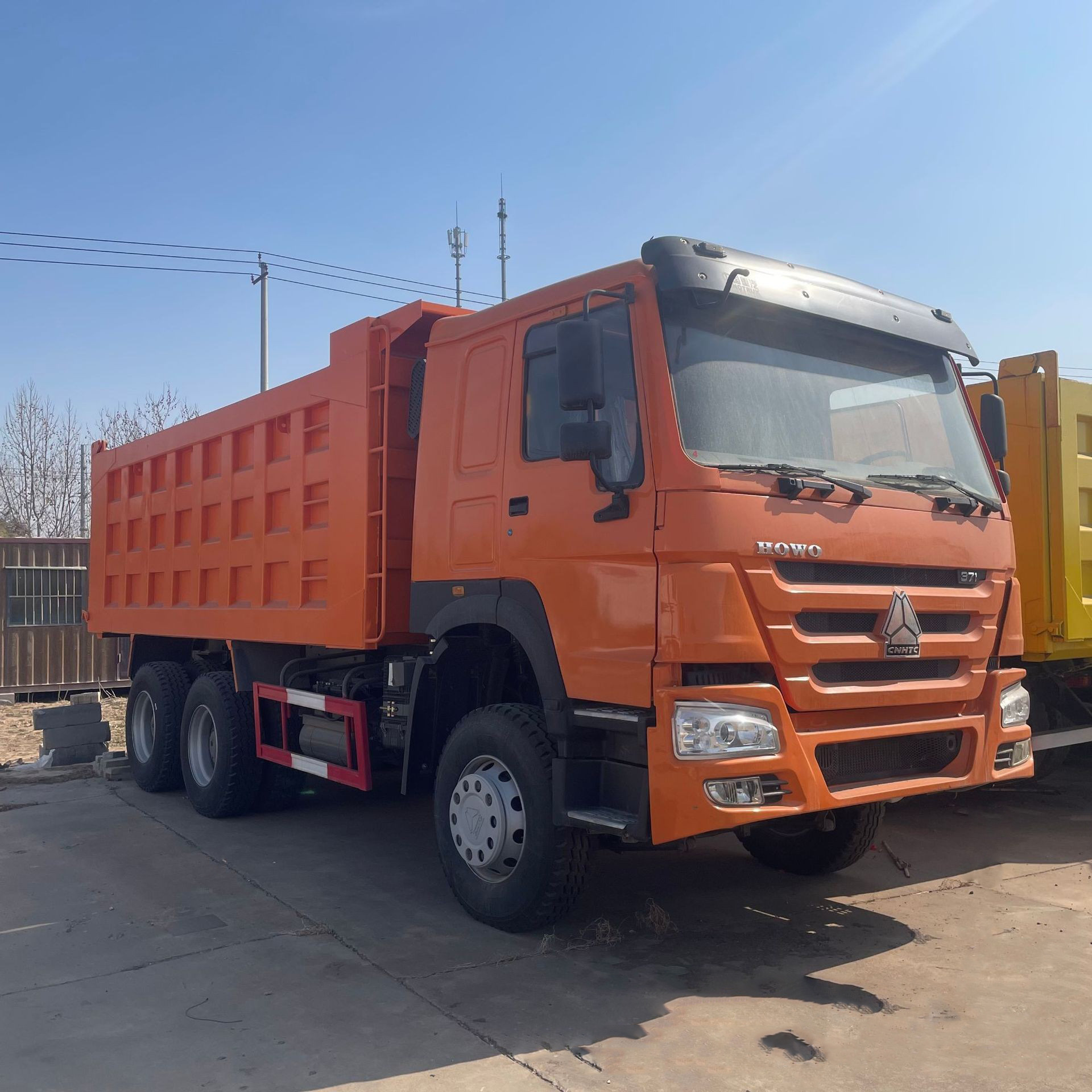 Sinotruk Howo Dump Truck Rear Eight-Wheel 6X4 Engineering Dump Truck Earth Transport Dump Truck
