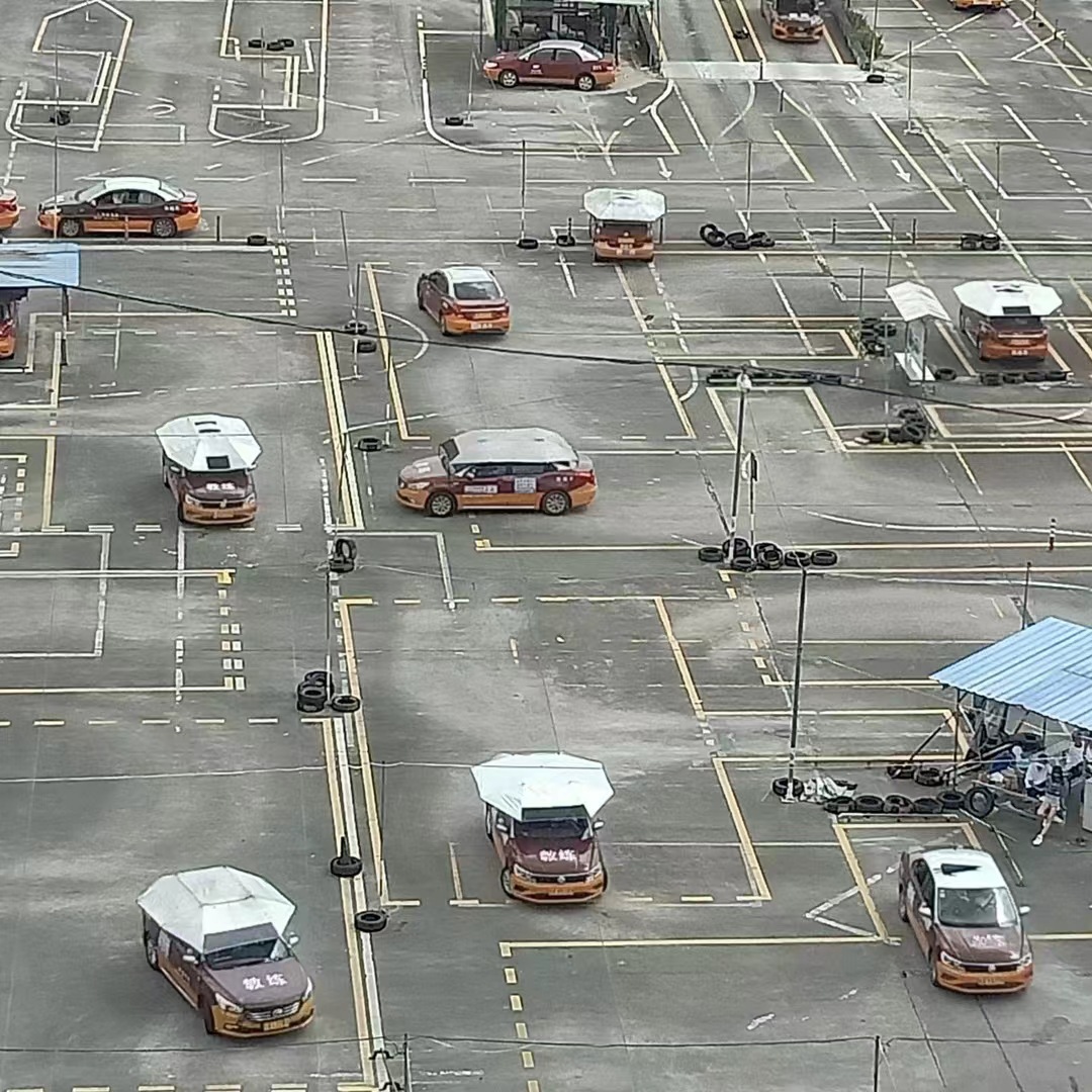 Cubierta de techo automática abrigo de coche sombrilla plegable móvil dosel tienda de protección solar automática aislamiento térmico techo