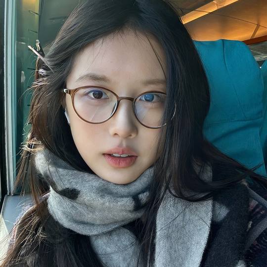 Xiaohongshu Ultra-Light Tr90 Brown Glasses for Women Can Be Equipped with High-End Retro Small Round Frame Glasses Frames
