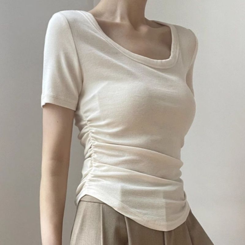 アメリカンレトロなプリーツデザインUネックスリムフィット半袖Tシャツカーブヘムボトムピュアセクシーシックトップ|undefined