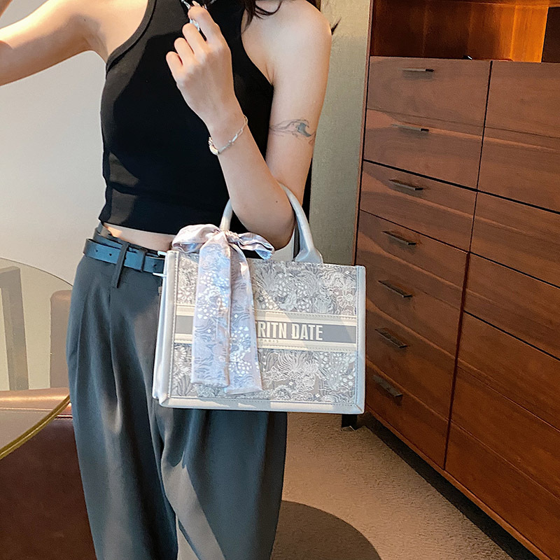 Bolso de mano para mujer nuevo 2024 bolso impreso de moda transfronteriza bolso de hombro de Cercanías de trabajo de alto grado