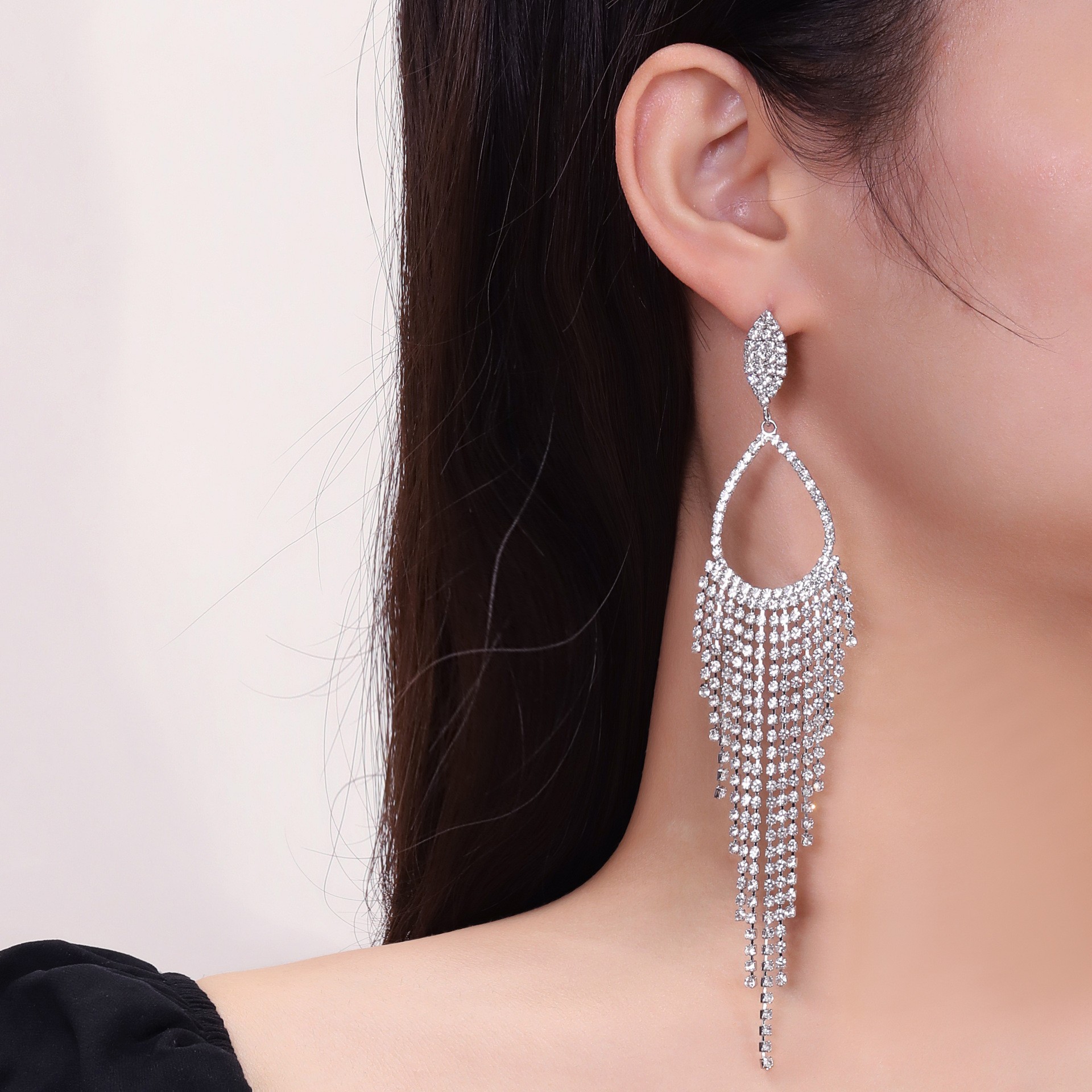 Universal earrings drop-shaped