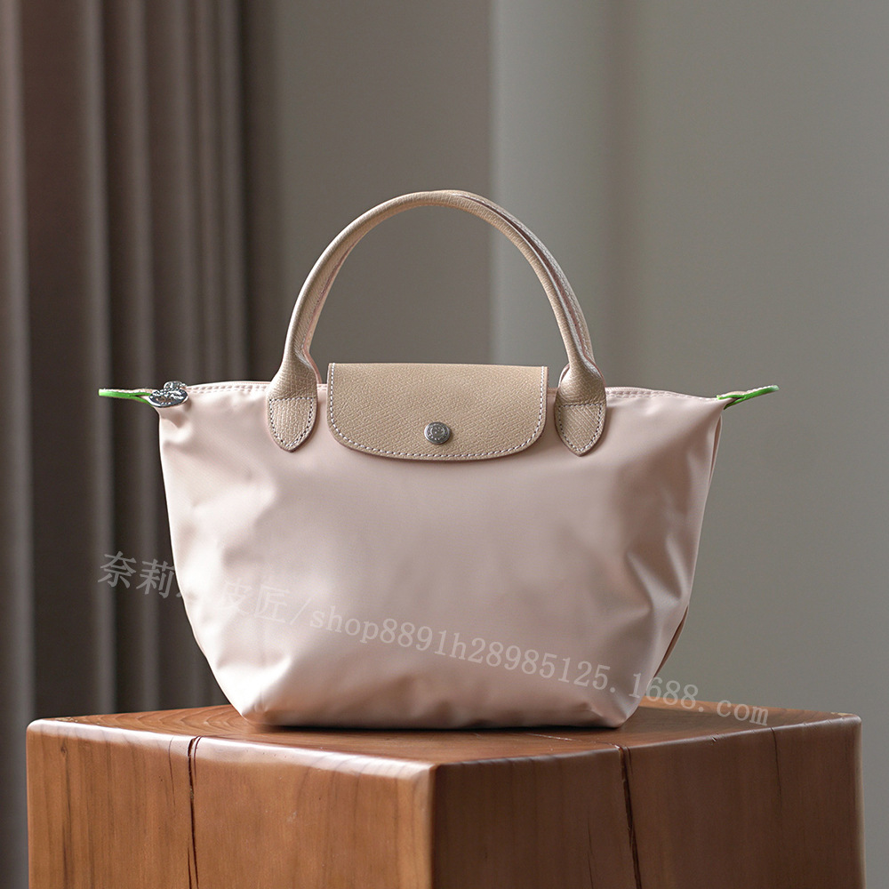 Small environmentally friendly lotus root powder