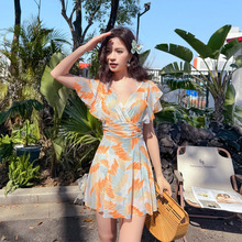 泳衣女2025新款连体妈妈显瘦高级感遮肚成人大码温泉度假女士泳装