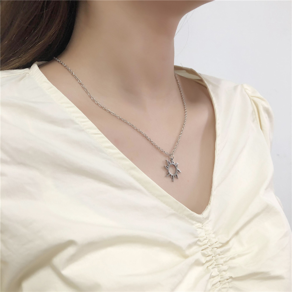 simple hollow titanium steel sun geometric necklace wholesale nihaojewelry