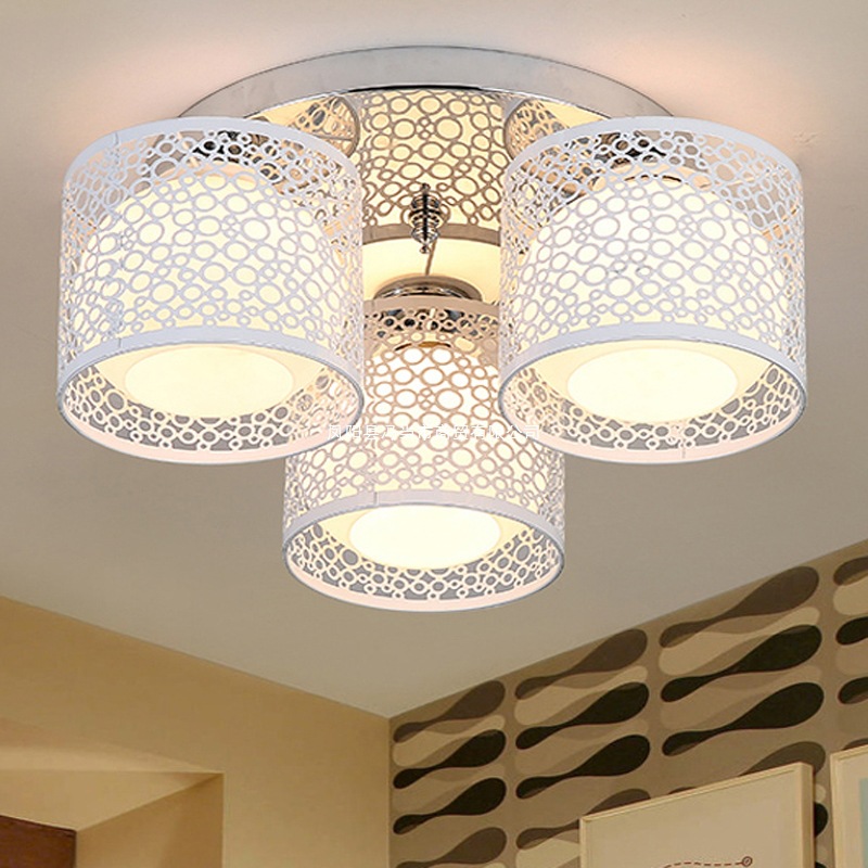 Round Dining Room Lamp Three-Head Small Bedroom Ceiling Lamp Simple Modern Home Creative Glass Dining Room Chandelier