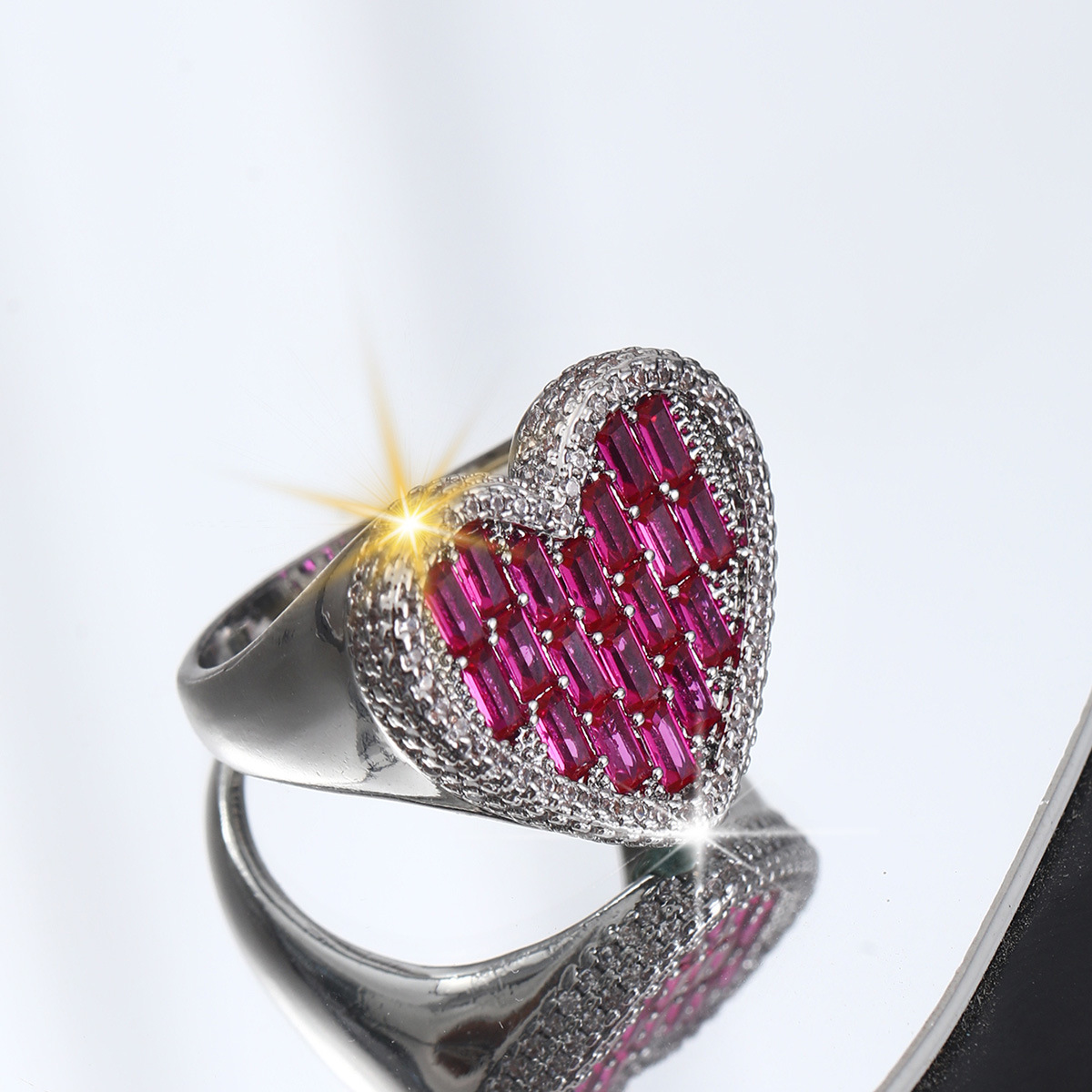 Inlay Design Shiny Heart Shape Copper Inlay Zircon Men's Rings