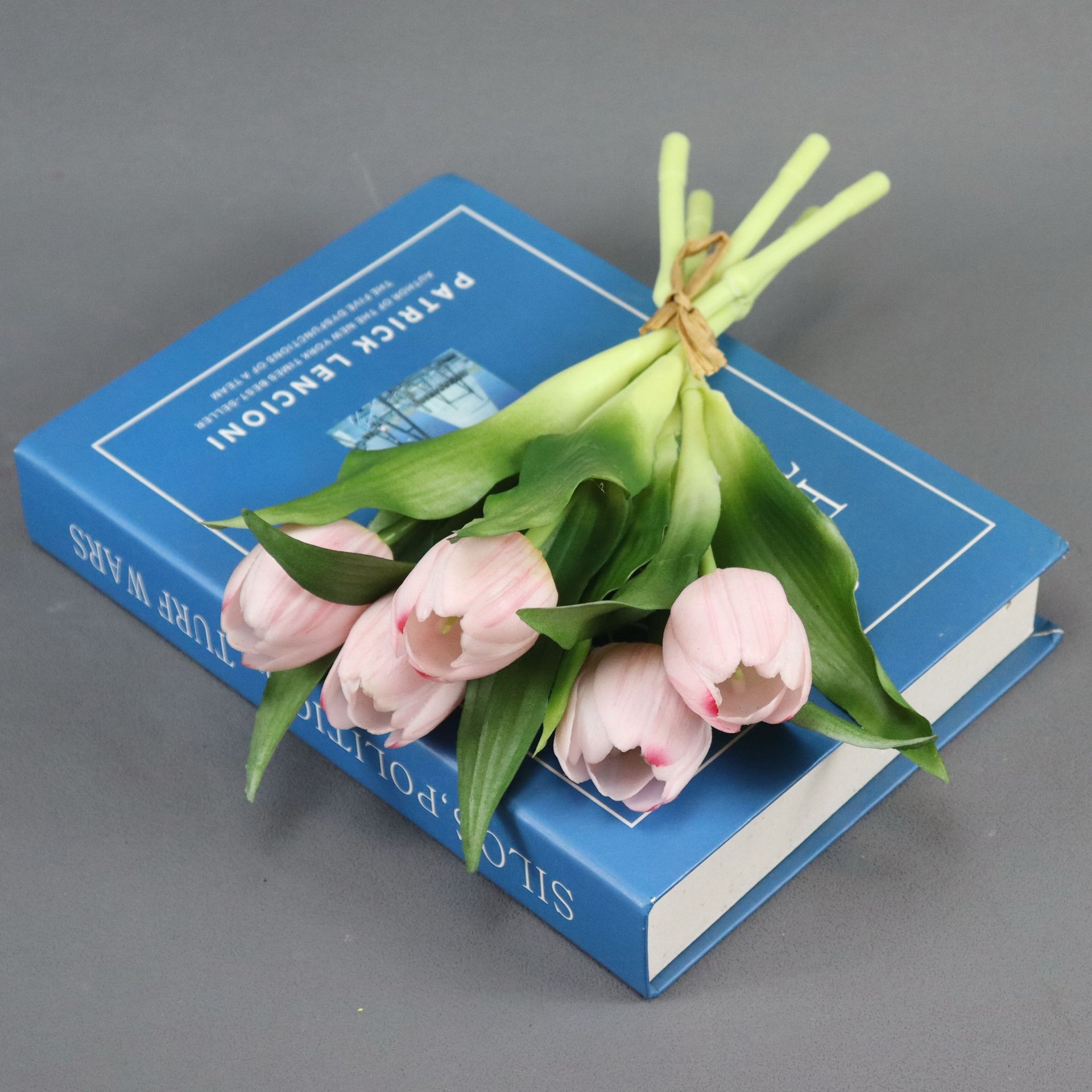 5 flores ramas cortas 28CM mano pegamento suave sensación de tulipas flores simuladas decoración de flores flores falsas ramo de flores