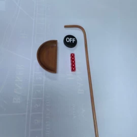 其他室内休闲;筹码箱;骰子、筹码