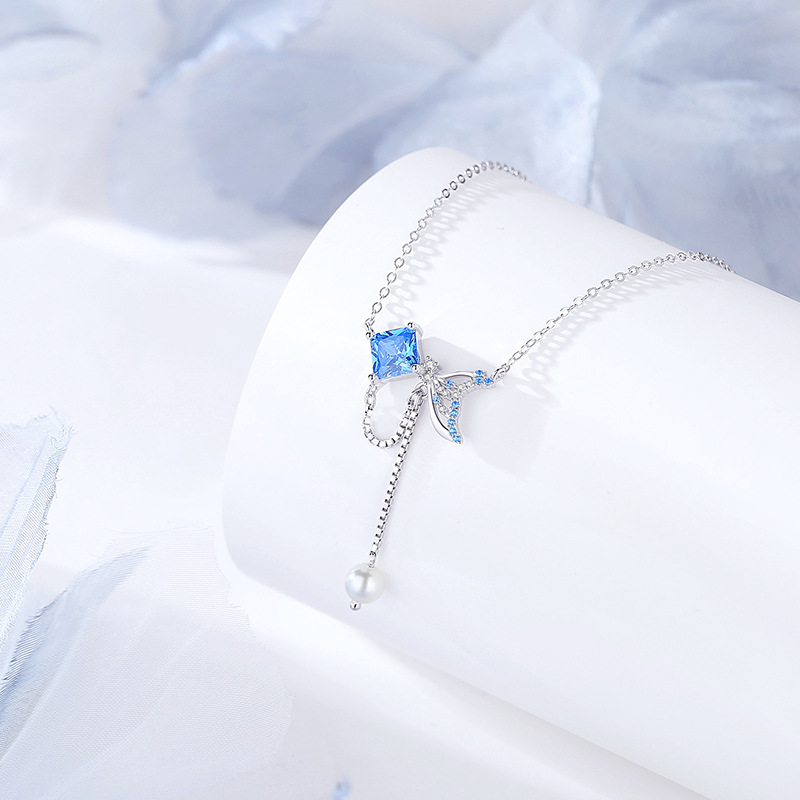 Genuine summer necklace from pearl