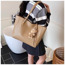 �߼���Ůʿ�μ�����ذ��ٴ�ͨ�ڴ����������¿������Ů���e���