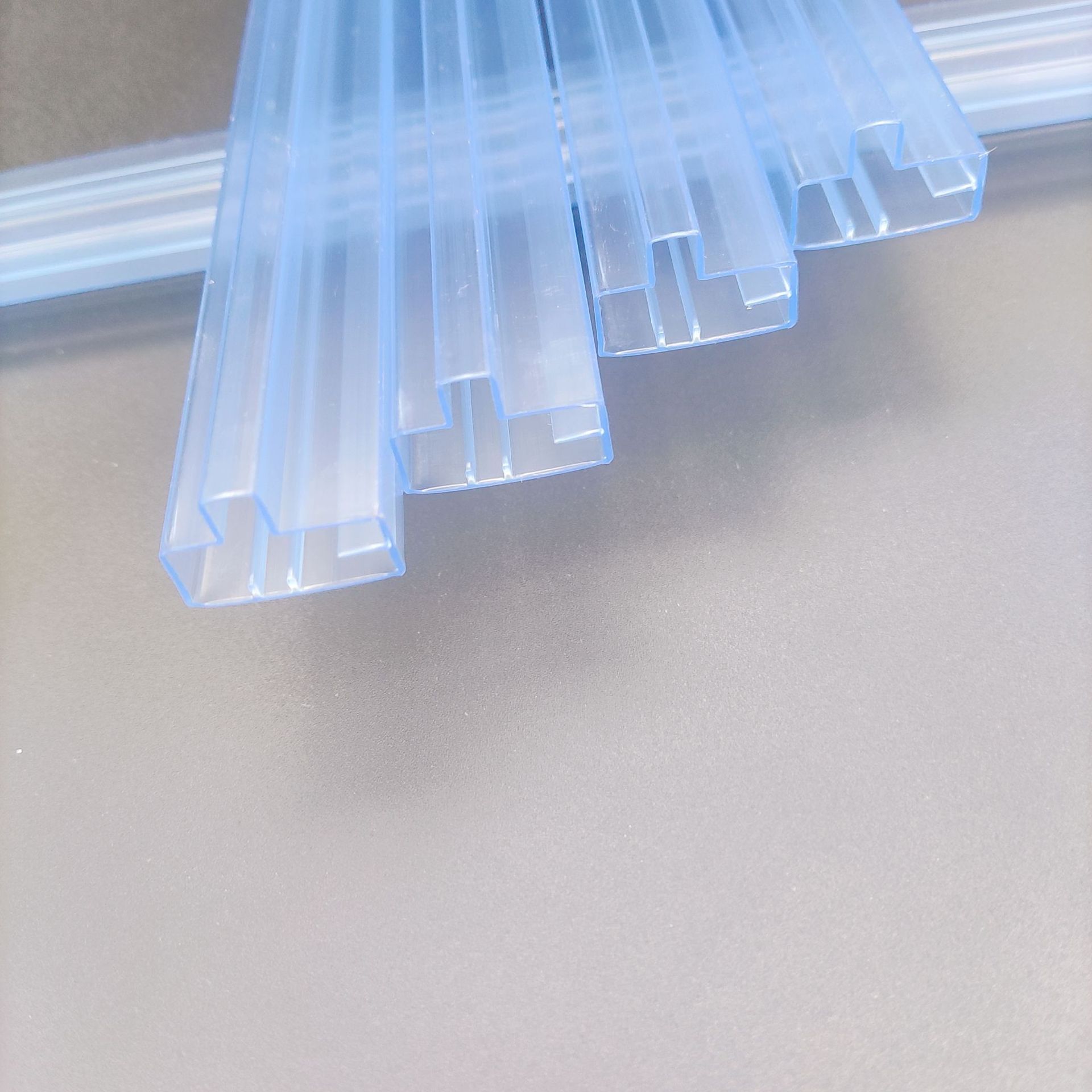 厂家继电器包装管 透明PVC硬方胶管 芯片包装管 IC防静电料管