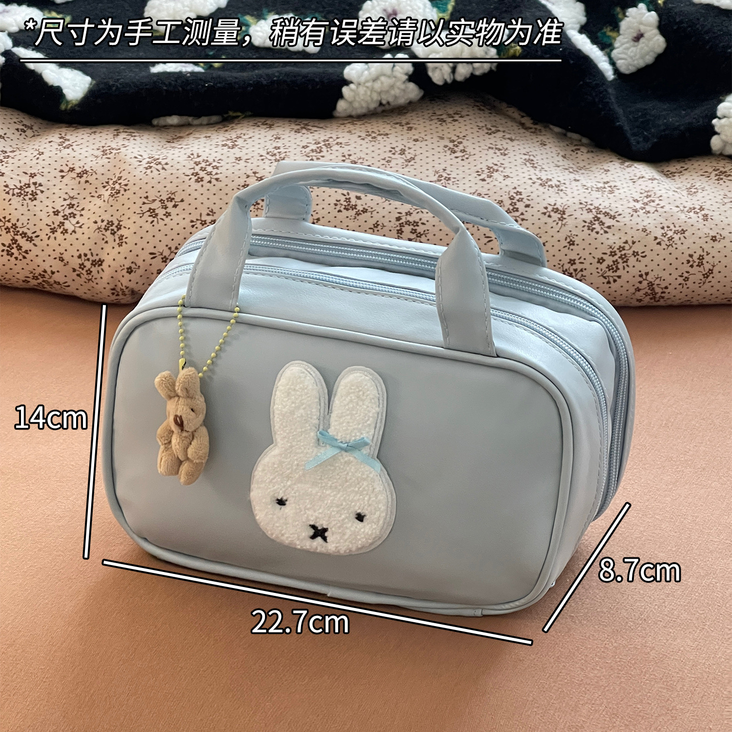 Bolsa de maquillaje de gran capacidad portátil femenina bolsa de almacenamiento de salida 2025 nuevo cosmético cepillo de maquillaje partición bolsa de lavado