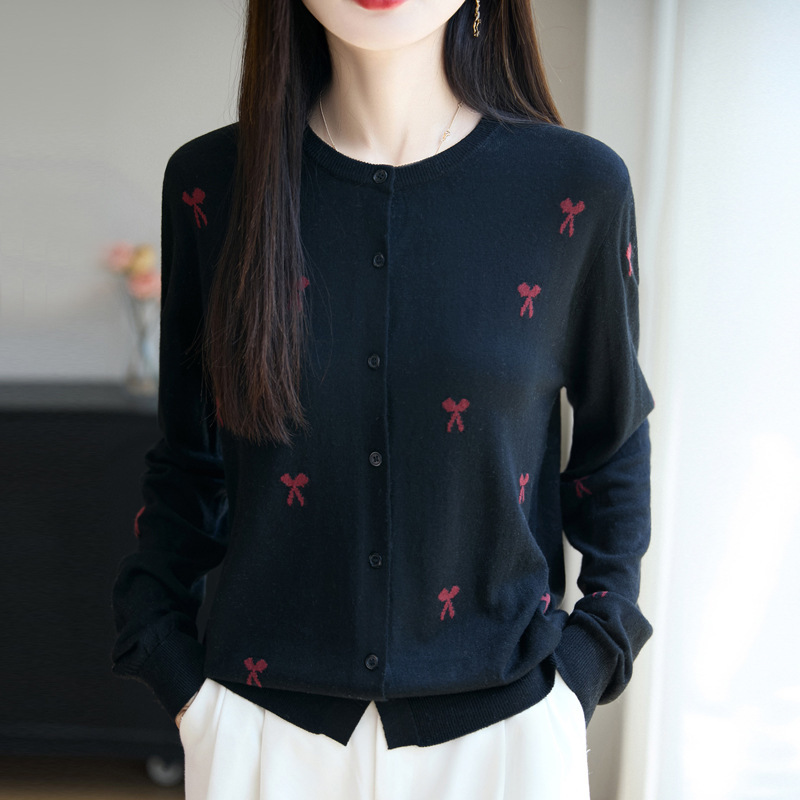 女式圆领精纺羊毛针织开衫早秋新款软糯外套刺绣蝴蝶结夹花毛衣潮|undefined