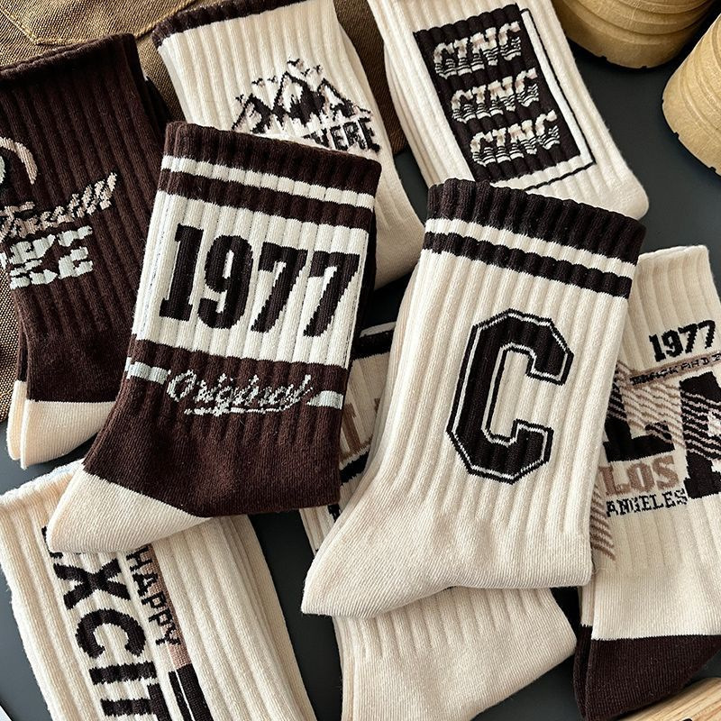 Socks Men's Autumn and Winter Thickened Retro American Casual Mid-length Socks Ins Trendy All-match Sports Basketball Socks Sweat-absorbent Stockings