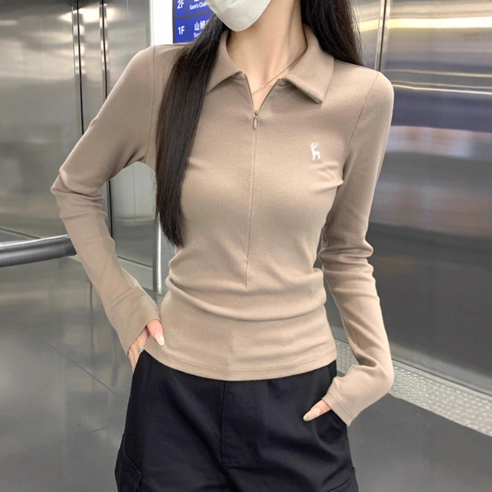 2025 Autumn/Winter New Polo Shirt Embroidered Long-Sleeve Base Layer Top for Women, Unique Design, Slim Fit, Off-Shoulder Top