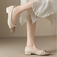 �͸����|��ȹ�ӆ�Ь2026�����¿�S���l��ʽ������С���LŮЬ