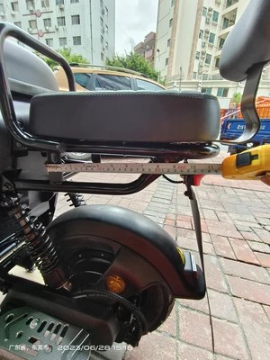 Far-reaching four seasons star 009 electric car rear cushion 007008 straight upper cushion seat cushion manned battery car rear seat bag