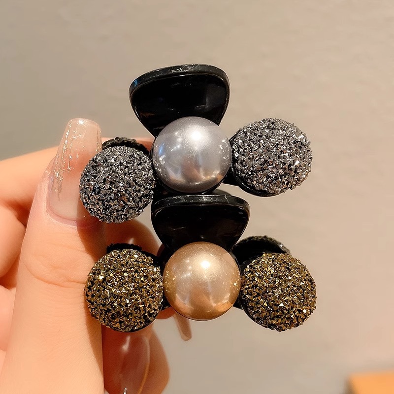 Elegante princesa cabeza pequeño clip 2024 nuevo de alta calidad Camellia perla Bangs clip horquilla clip superior accesorios para el cabello para las mujeres