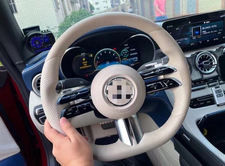 Suitable for Mercedes-Benz genuine leather dragonfly steering wheel, old models upgraded to new full-leather C-Class, E-Class, S-Class modified to Maybach