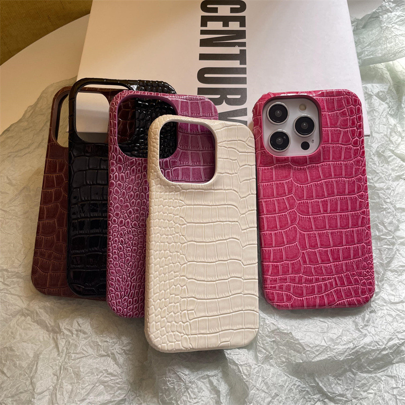 European and American Crocodile Skin Pattern Suitable for Iphone17 Phone Case Half-Cover 15Promax Solid Color 14 Retro 13/12/16
