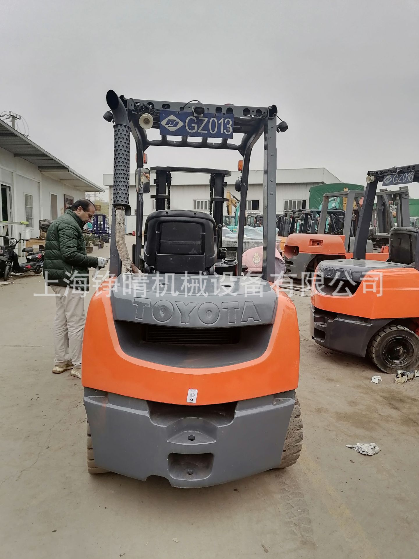 丰田3吨叉车8F 现货出口二手 丰田 3吨 叉车燃油叉车