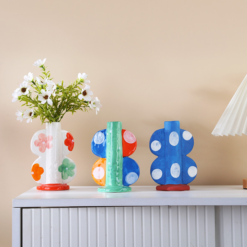 국경을 넘나드는 귀여운 세라믹 꽃병, 고급스러운 데스크탑 TV 캐비닛, 찬장, 작은 꽃병, 가정 장식 장식품