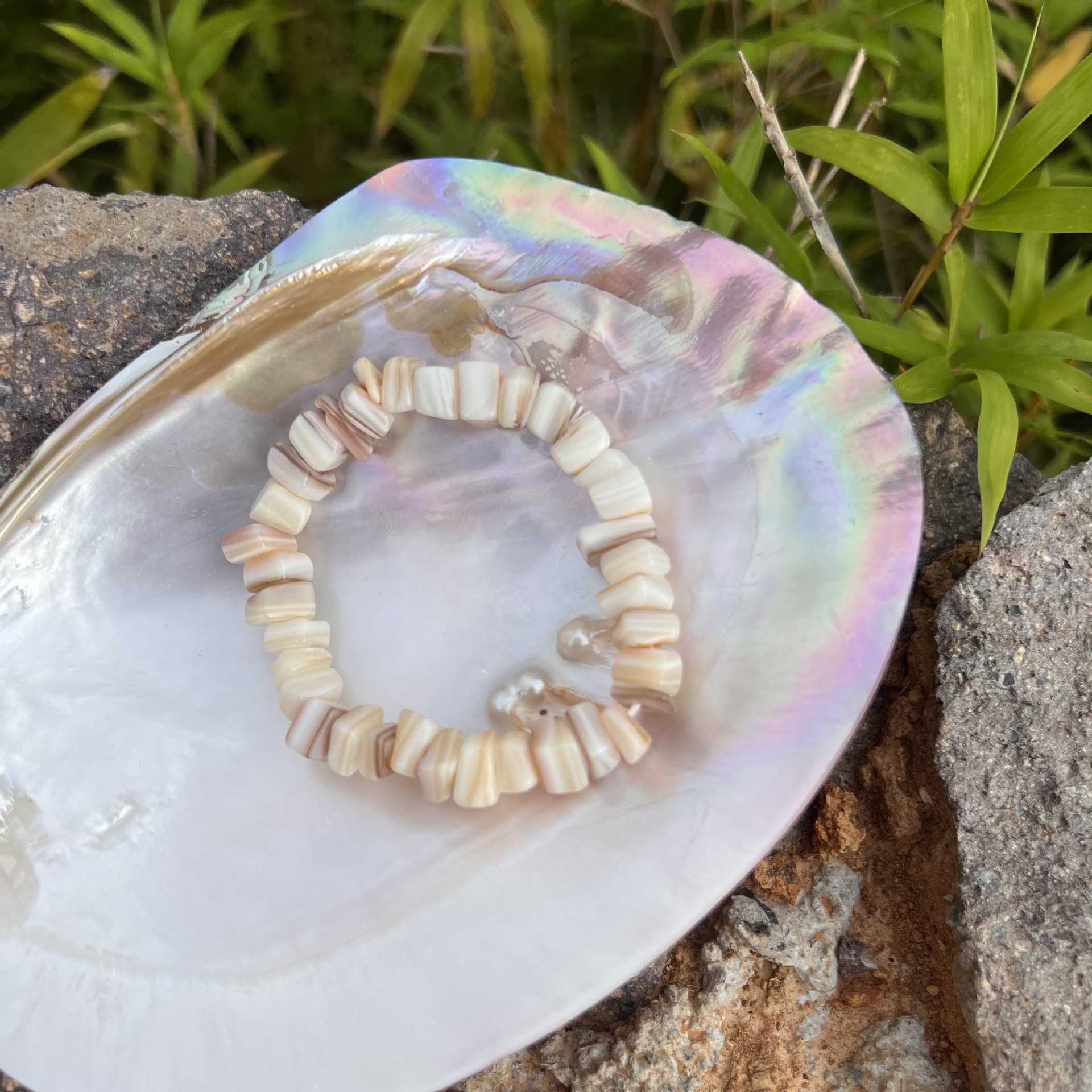 Daily Occasion Shell Material Beach Geometric Shell Irregular Women's Bracelets