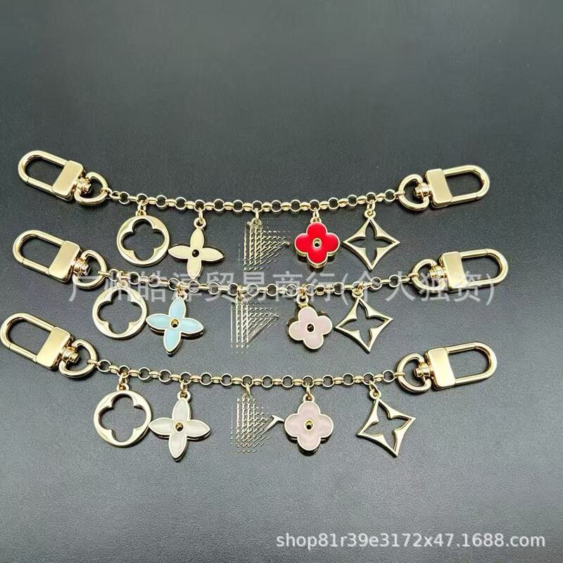 Suitable for Foreign Trade, Tote Bag Leather Bag Strap, Crossbody Bag, Luggage Bag, Alloy Keychain, Golden Four-Leaf Clover Bag Chain Suitable for Foreign Trade, Tote Bag Leather Bag Strap, Crossbody Bag, Luggage Bag, Alloy Keychain, Golden Four-Leaf Clover Bag Chain
