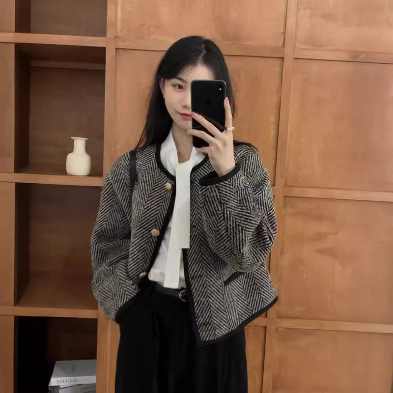 法式复古小香风外套女秋冬季2025新款高级感条纹短款夹克开衫上衣|undefined