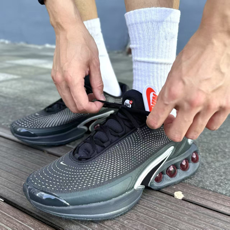 Men's Shoes Summer Breathable Air Max Dn Air Cushion Shoes Retro Sports Shoes Running Shoes Cushioning Non-Slip Dad Shoes