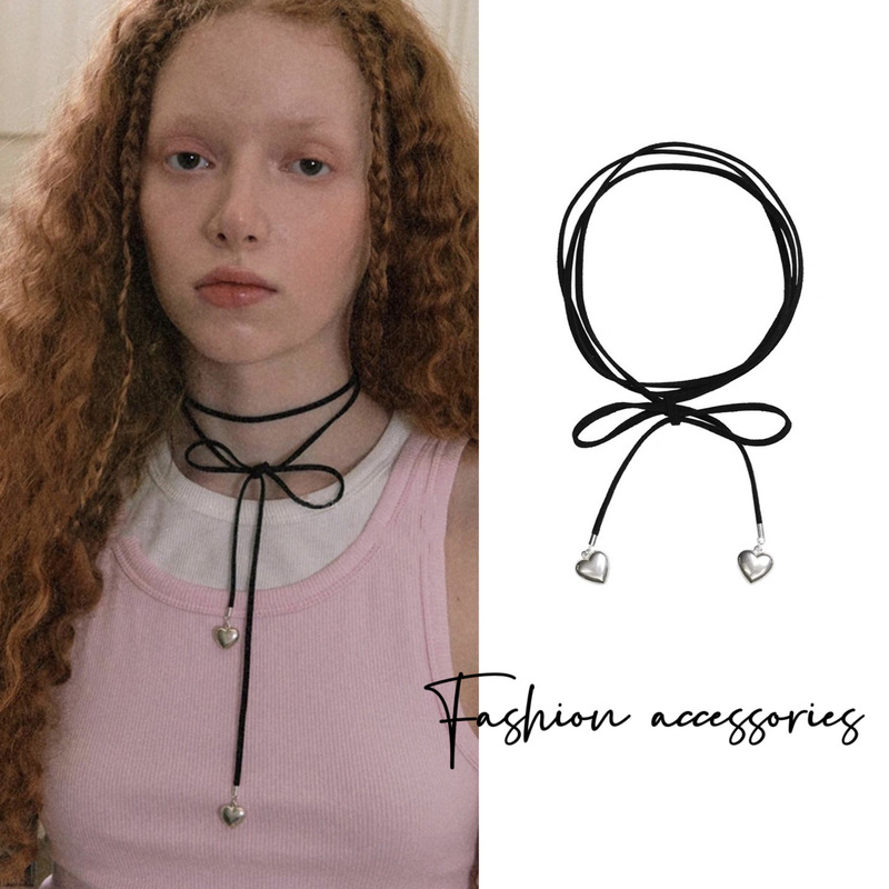 Titanium Steel Color-free Love Bow Strap Leather Rope Necklace Women's Sweet Cool Spice Neck Neck Strap Autumn and Winter Sweater Chain