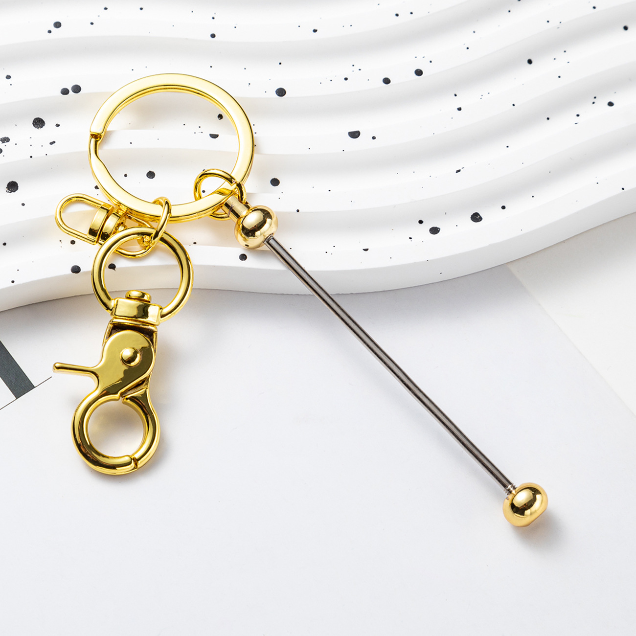 Llavero con cuentas de bricolaje llavero de color degradado al por mayor llavero de metal con cuentas hecho a mano creativo