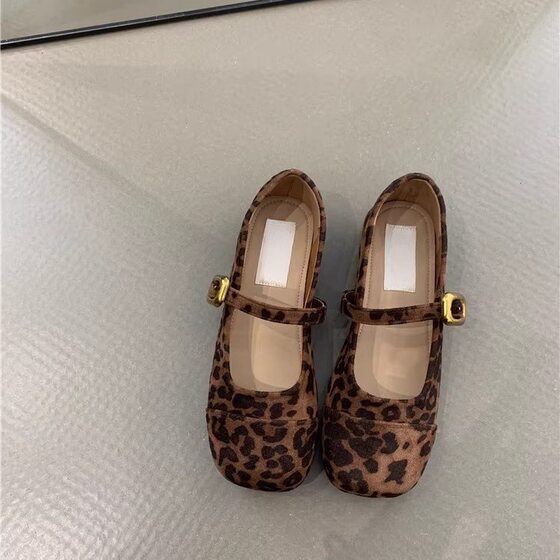 Gentle Fairy Style Mary Jane Shoes 2024 Autum French Style Elegant with Skirt Shallow Mouth One-Word Evening Shoes