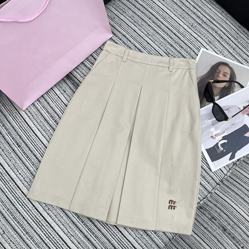 Summer capacious elegant skirt