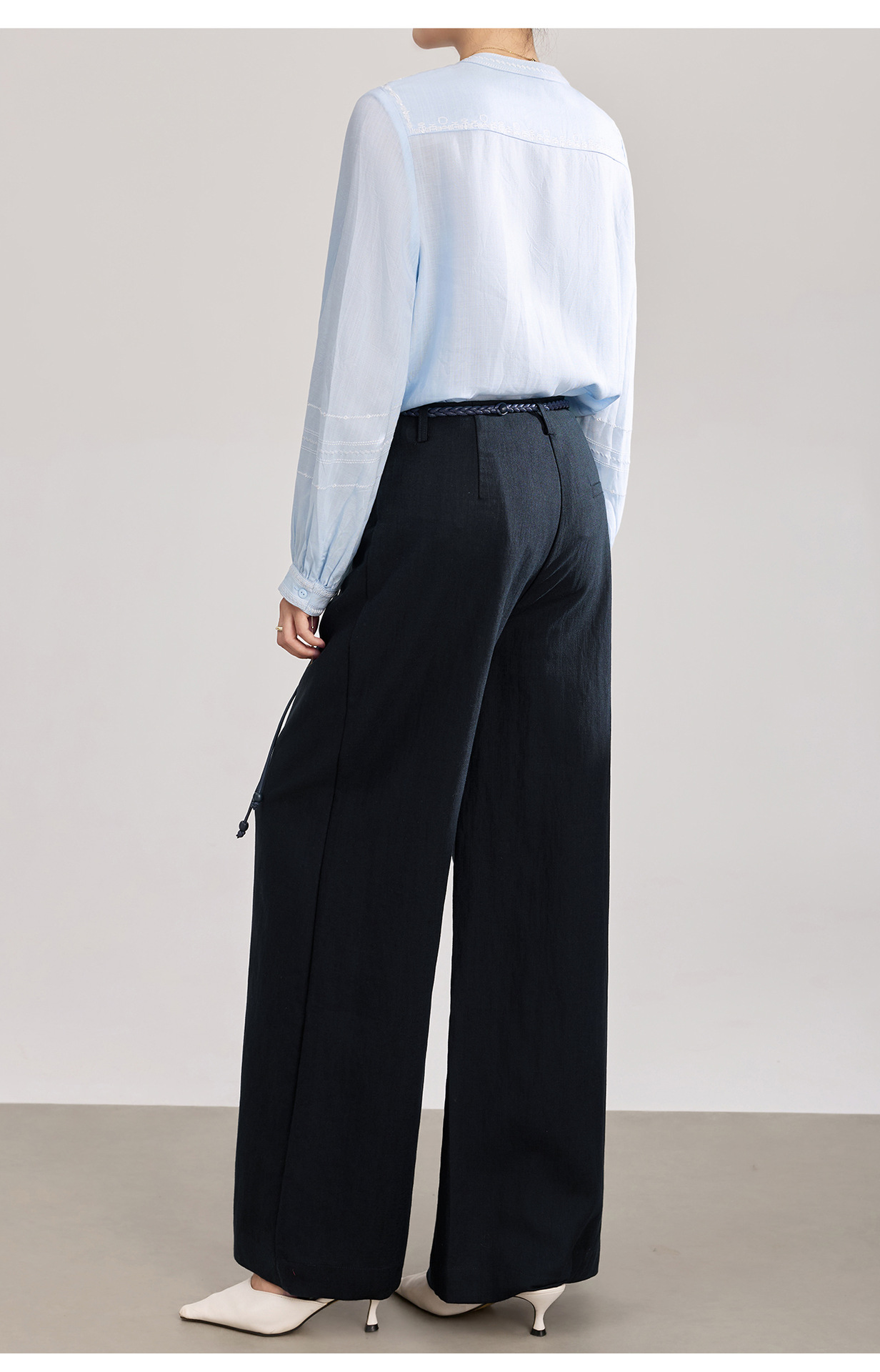 Quần culottes nữ ống rộng chất liệu cotton pha linen mát lạnh — Xanh lông mòng đen chi tiết 24