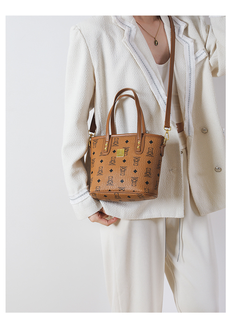 Handtasche 2023 Neue Single Schulter Umhängetasche Damenmode Kleine Quadratische Tasche Net Red Print Kleiner Bär_voghion.com